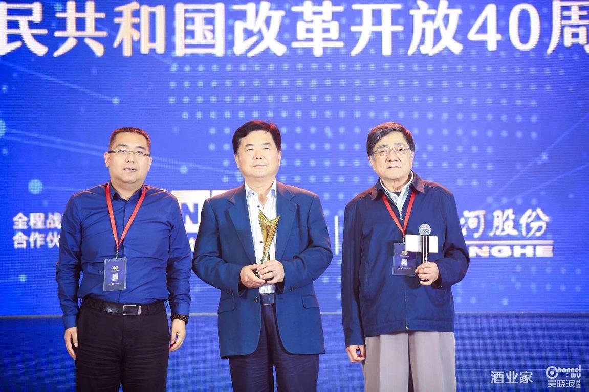 D1C76E4E98EFF1BD82F7302C572D5CDA